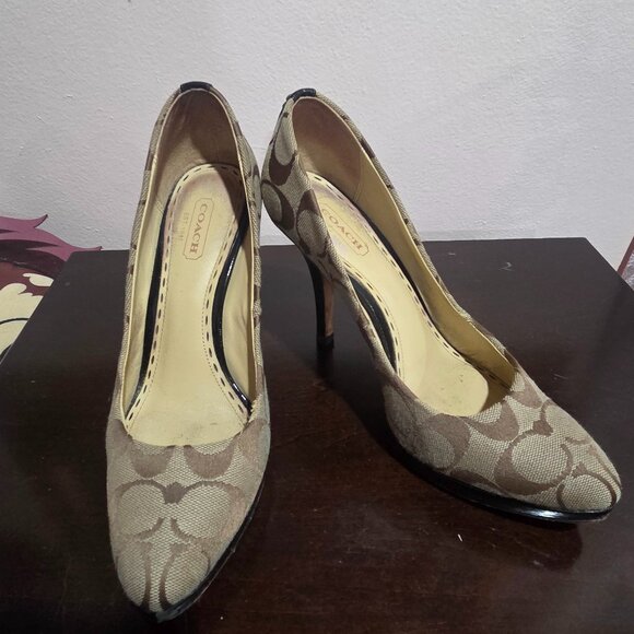 Coach C pumps/heels - Picture 1 of 16